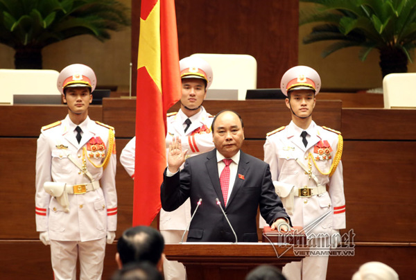 Thủ tướng Nguyễn Xuân Phúc tái đắc cử